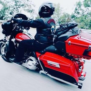 Meet your Posher, Christopher